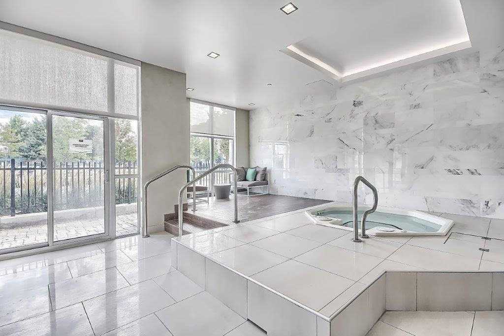 111 Civic Square Gate, #401