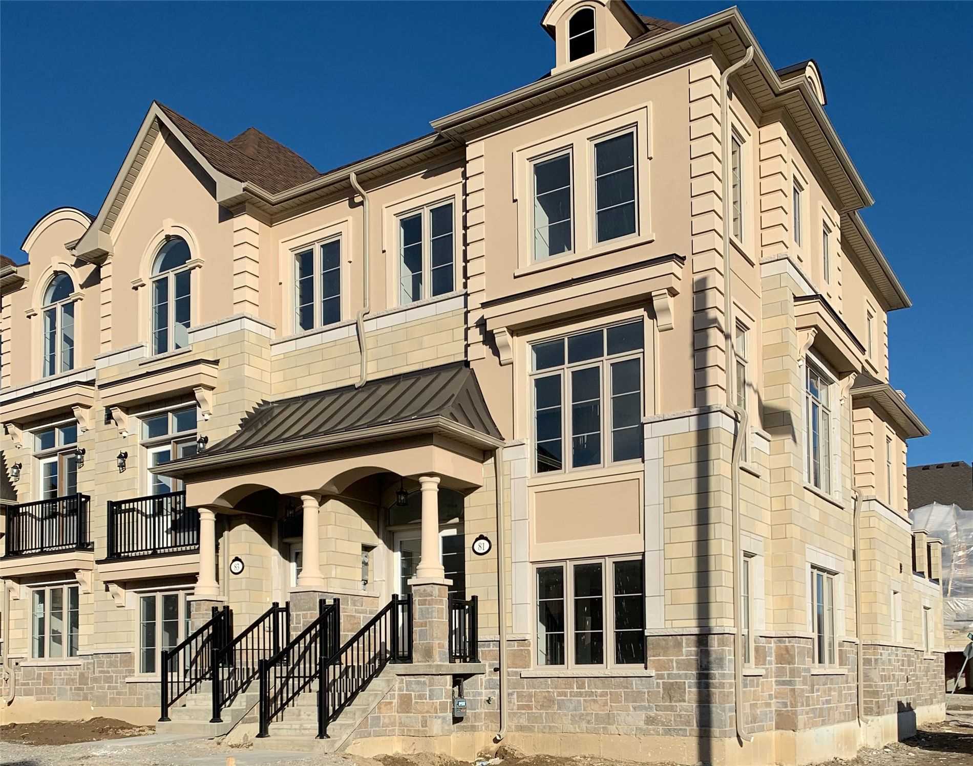 83 Grand Trunk Ave