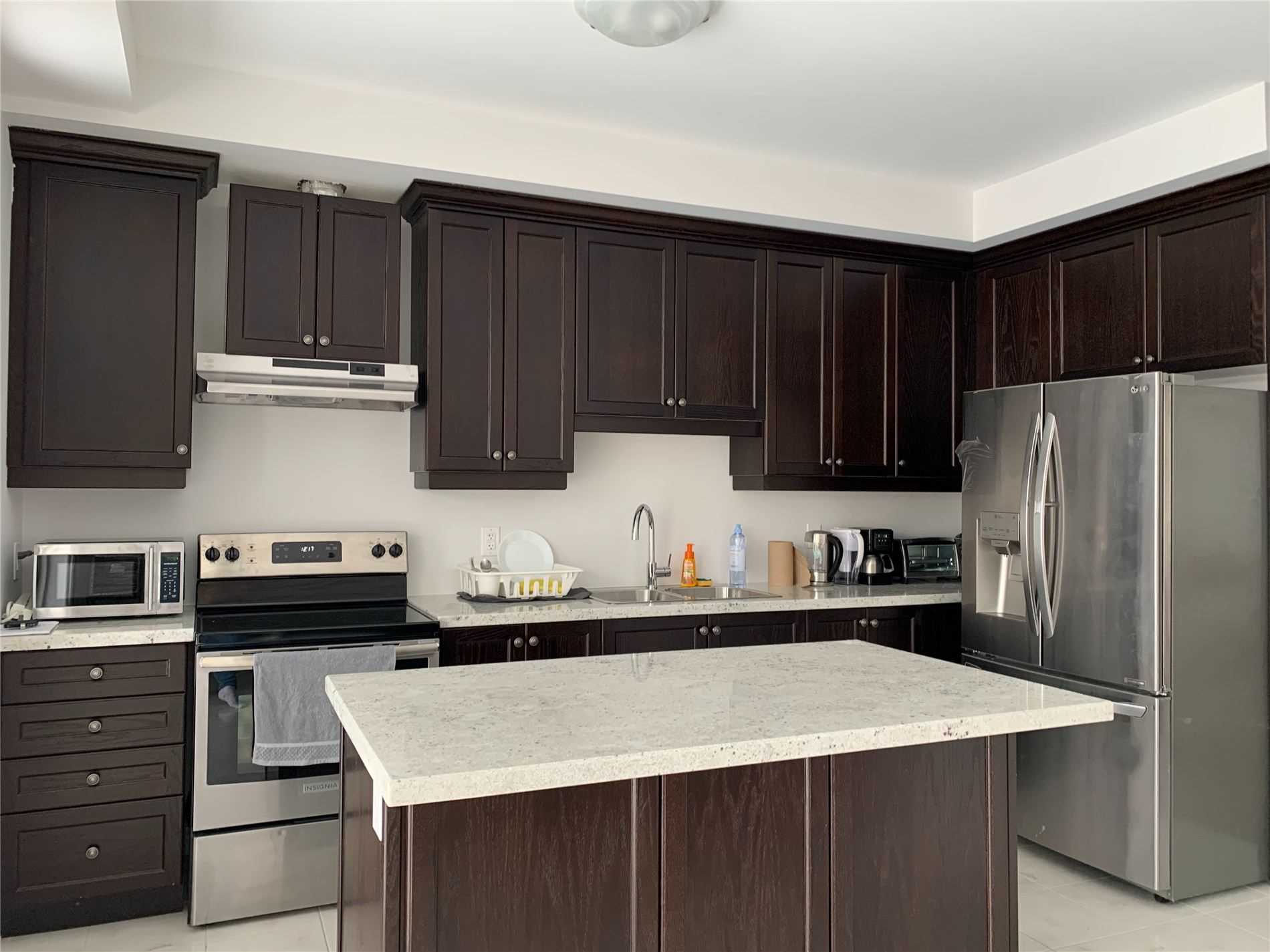 83 Grand Trunk Ave