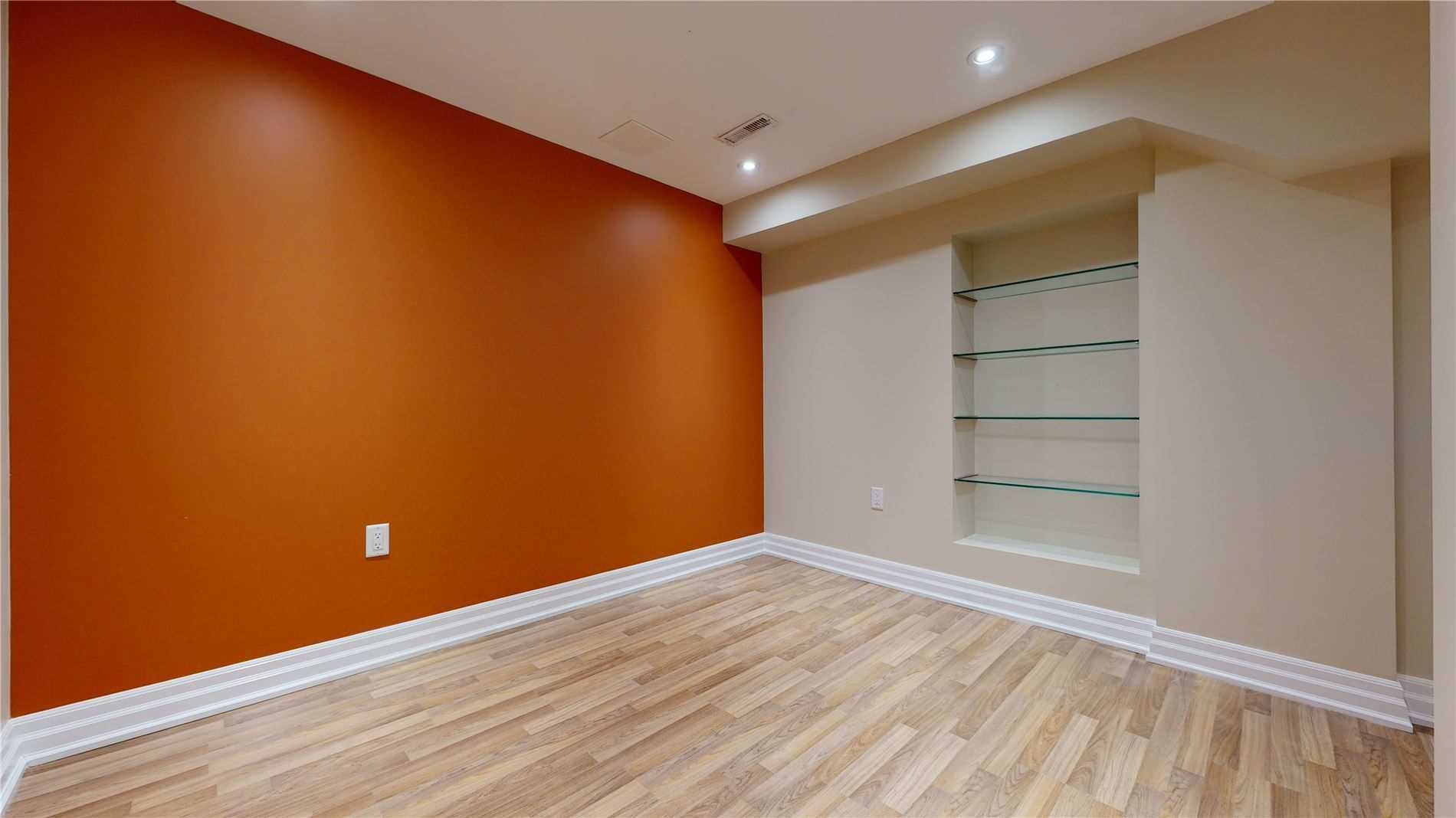 7 Grand Oak Dr