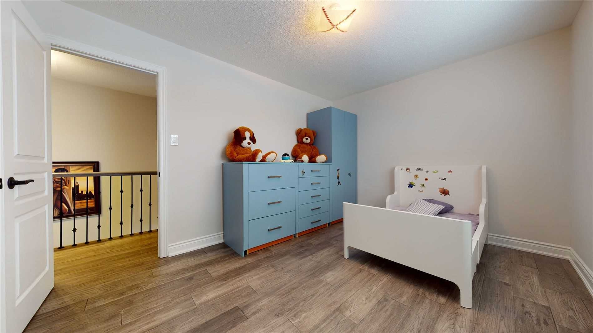 7 Grand Oak Dr