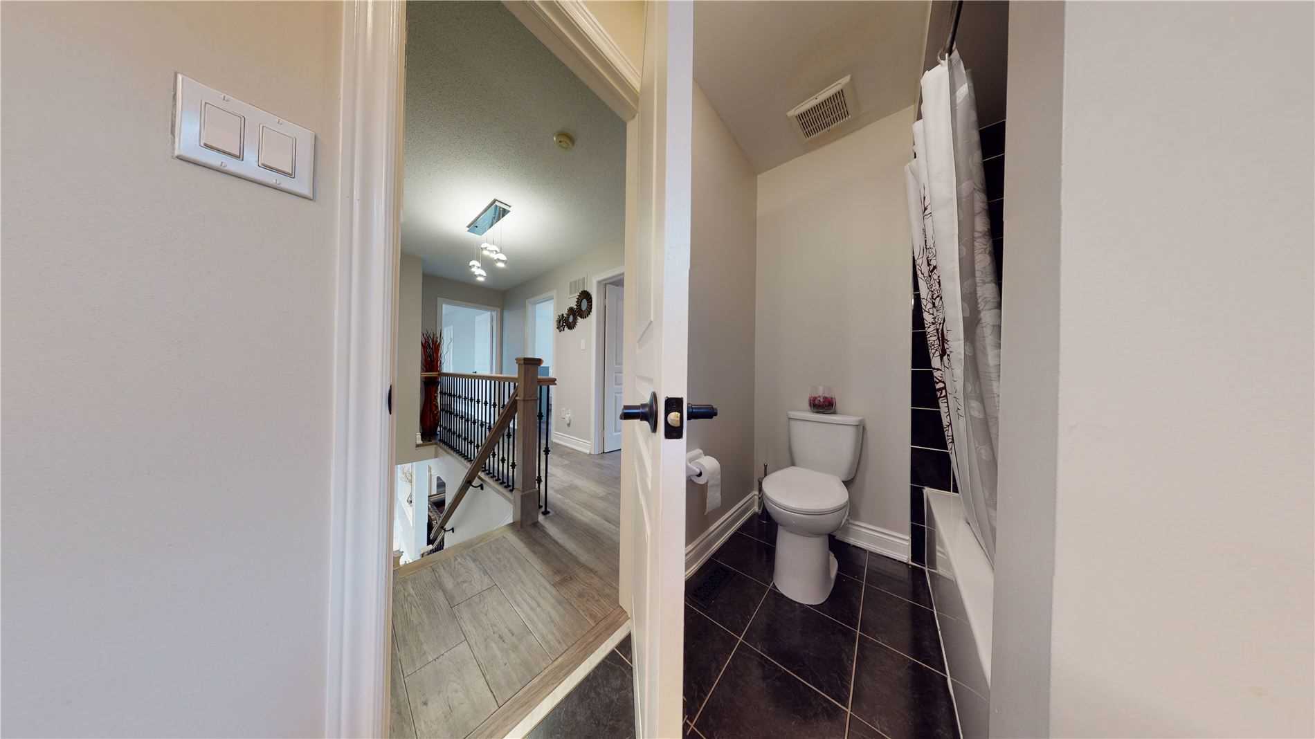 7 Grand Oak Dr