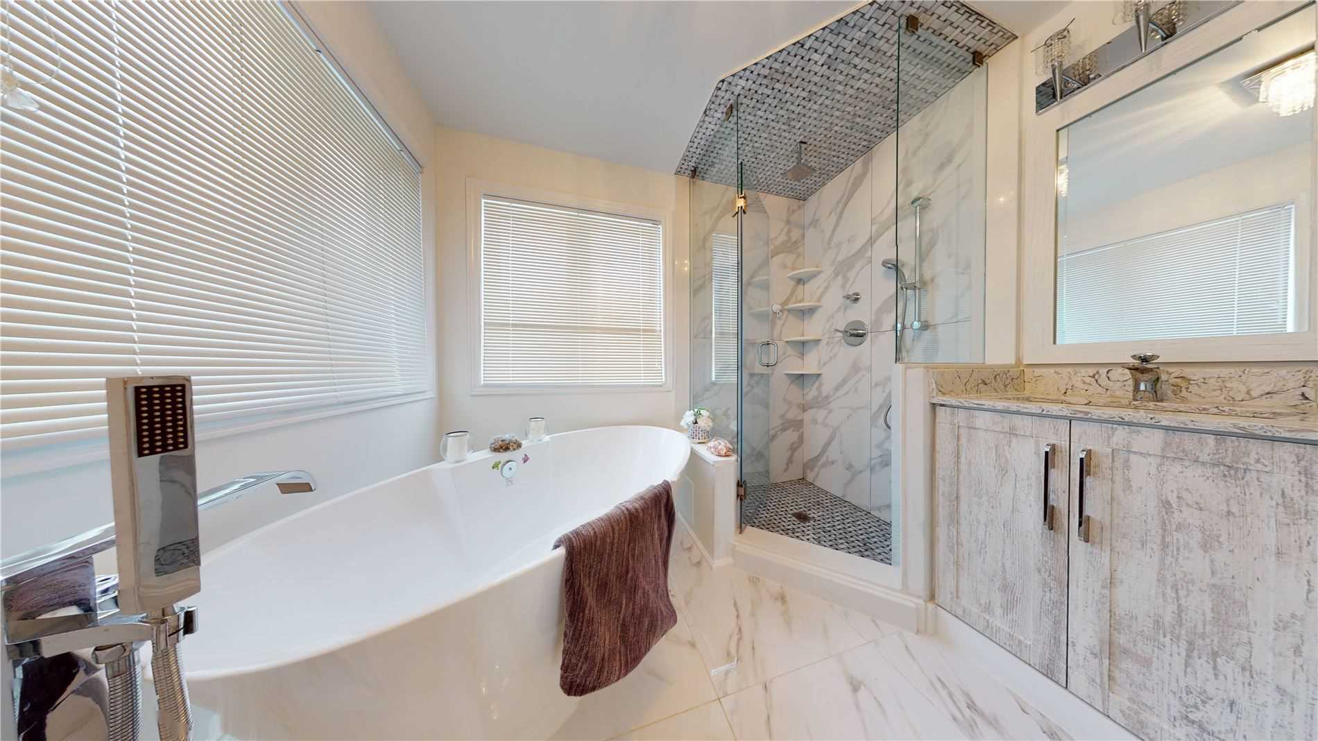 7 Grand Oak Dr