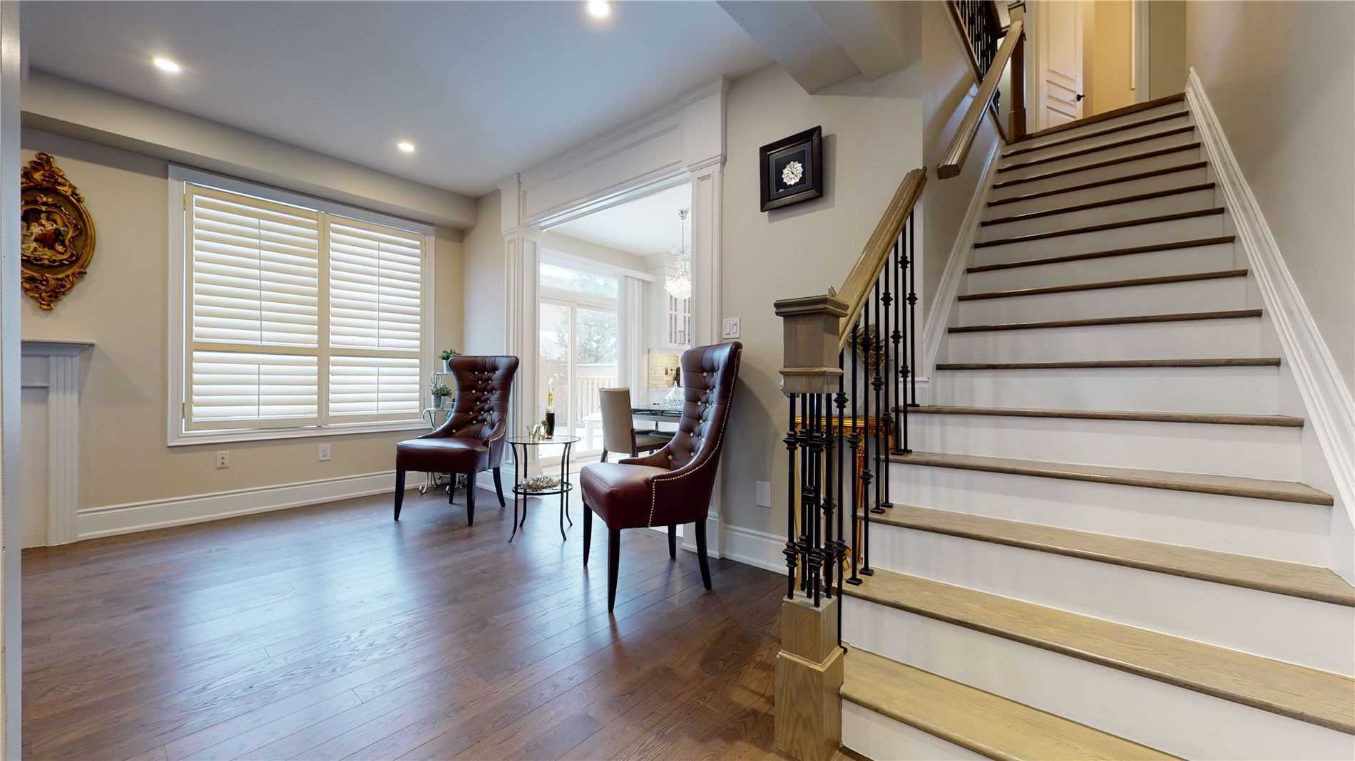 7 Grand Oak Dr
