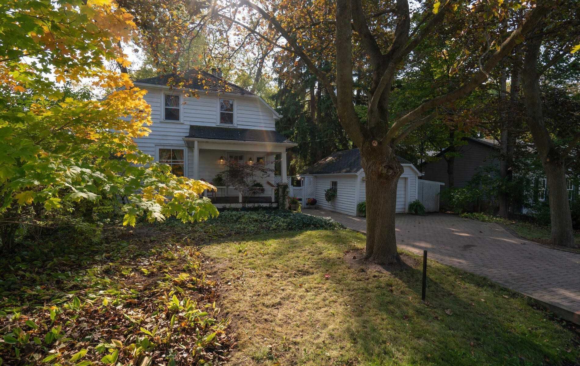 33 Colborne St