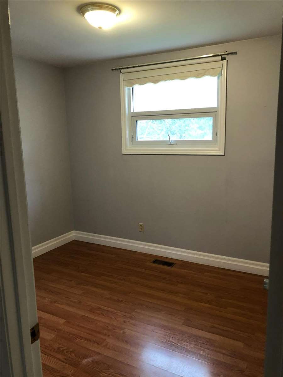 79 Zima Cres