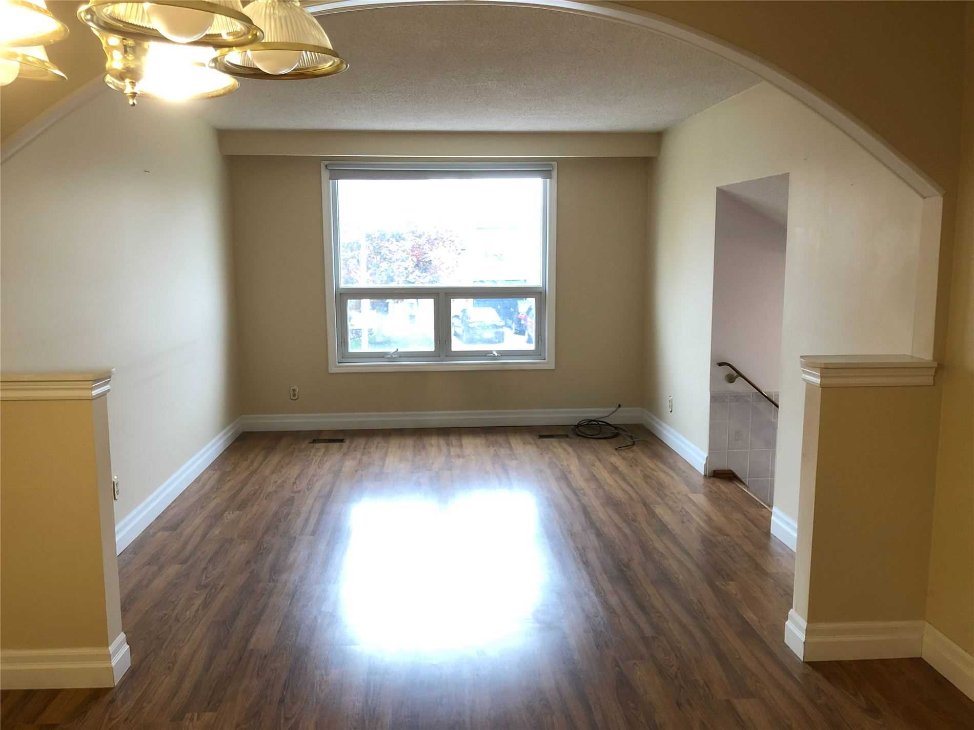 79 Zima Cres