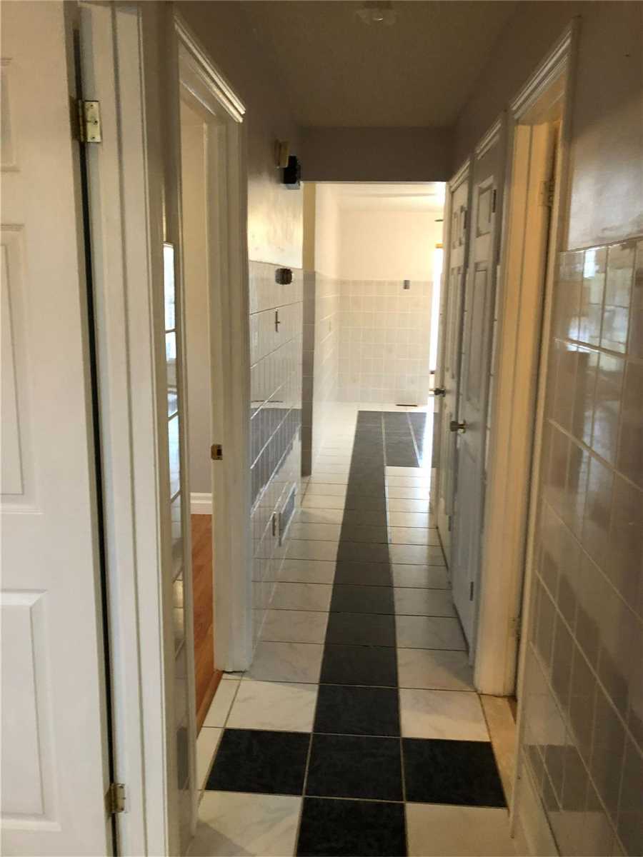 79 Zima Cres
