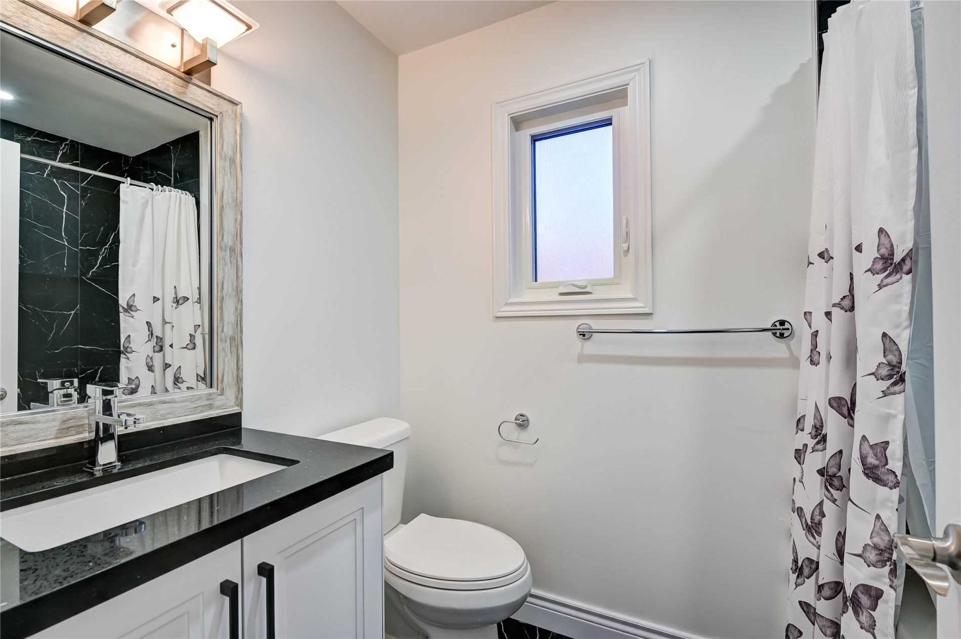 64 Downey Circ