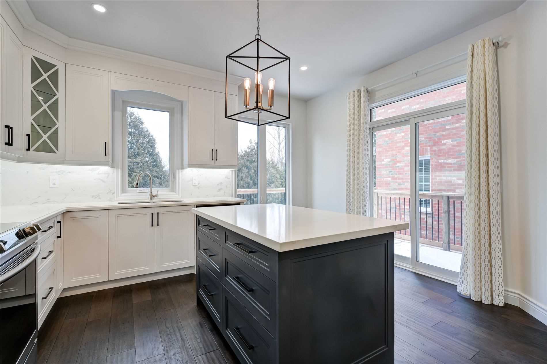 64 Downey Circ