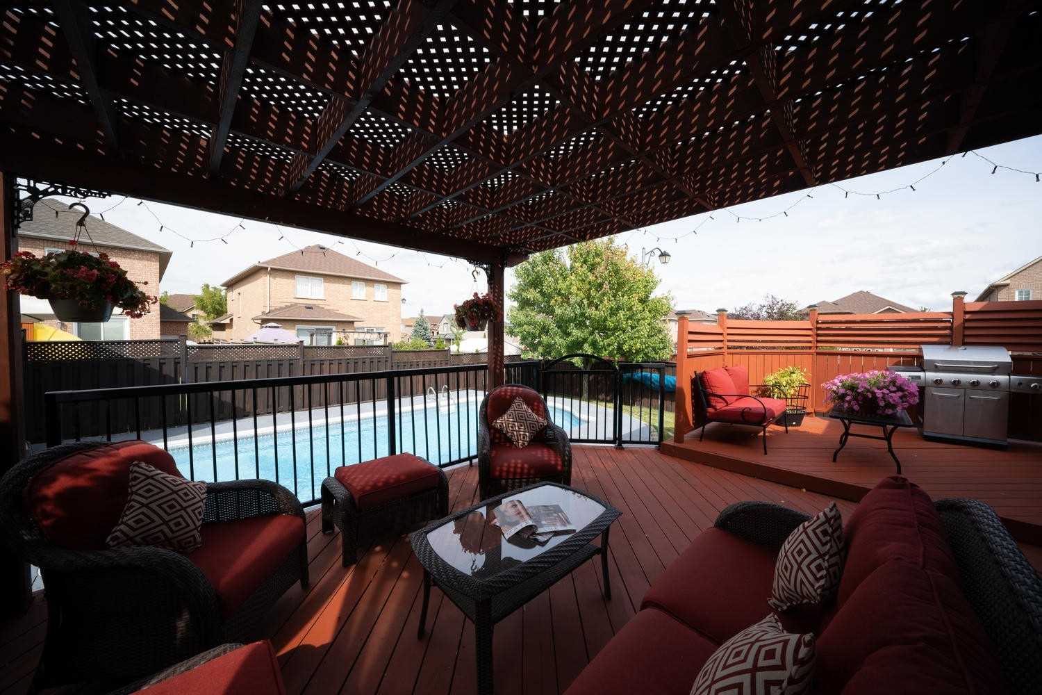 118 Crown Cres