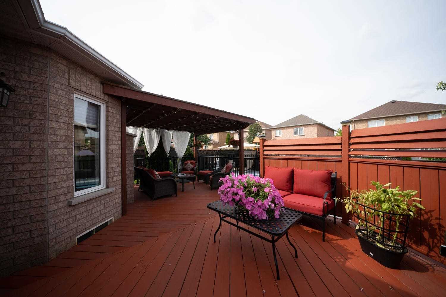 118 Crown Cres
