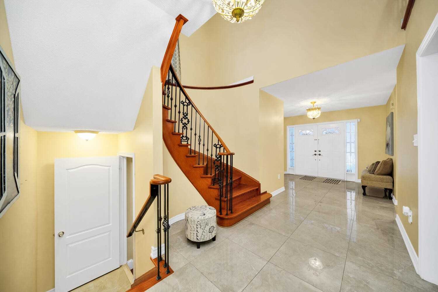 118 Crown Cres