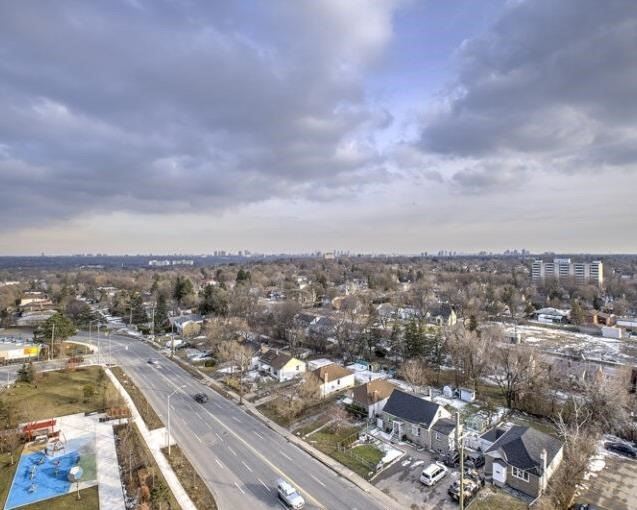 7161 Yonge St, #1027