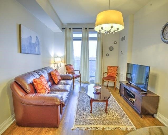 7161 Yonge St, #1027