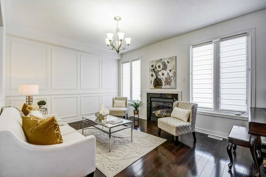 42 Corwin Dr