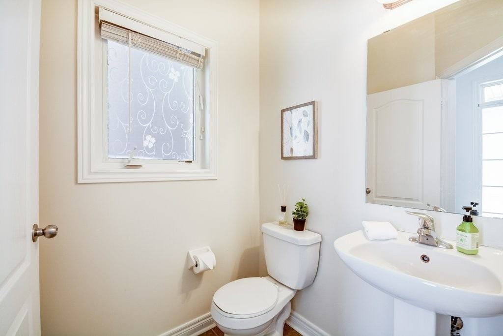 42 Corwin Dr