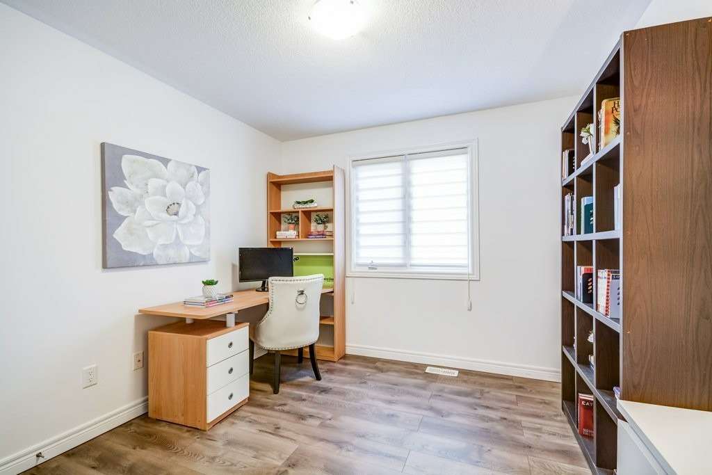 42 Corwin Dr