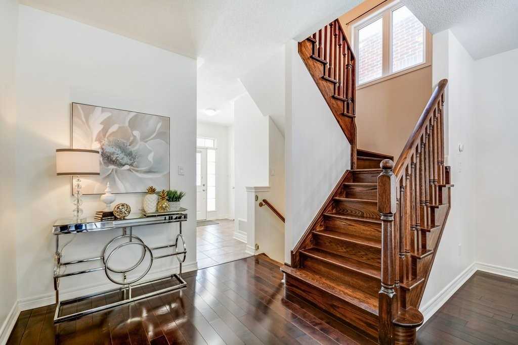 42 Corwin Dr