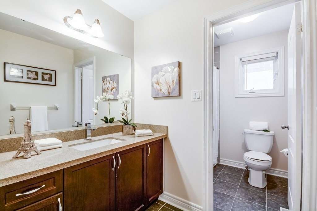 42 Corwin Dr