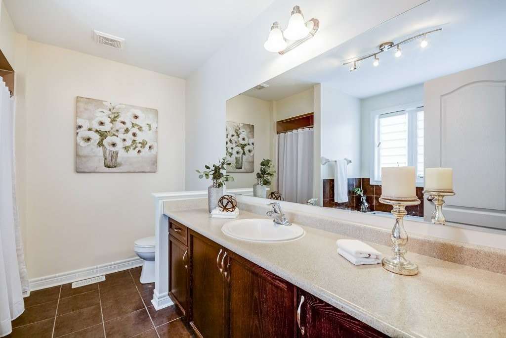42 Corwin Dr
