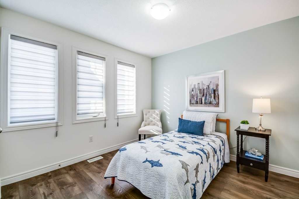 42 Corwin Dr