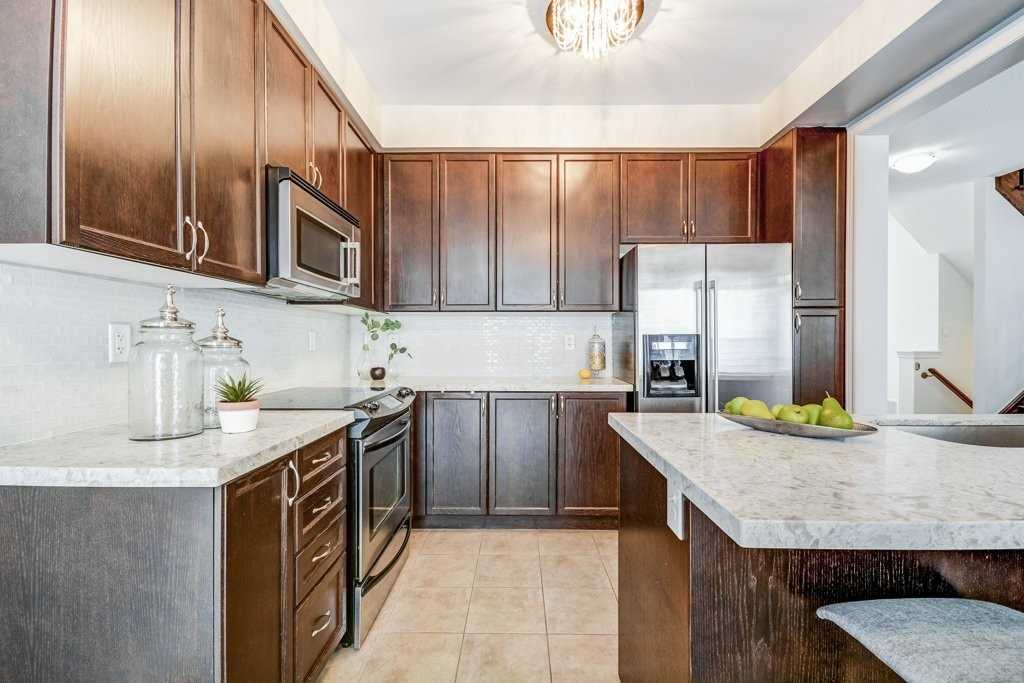 42 Corwin Dr
