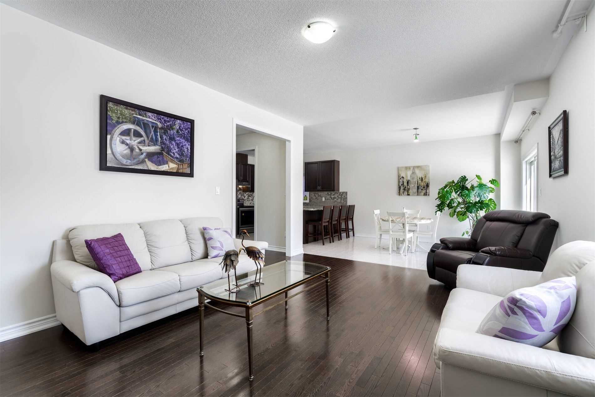 136 Noble Dr