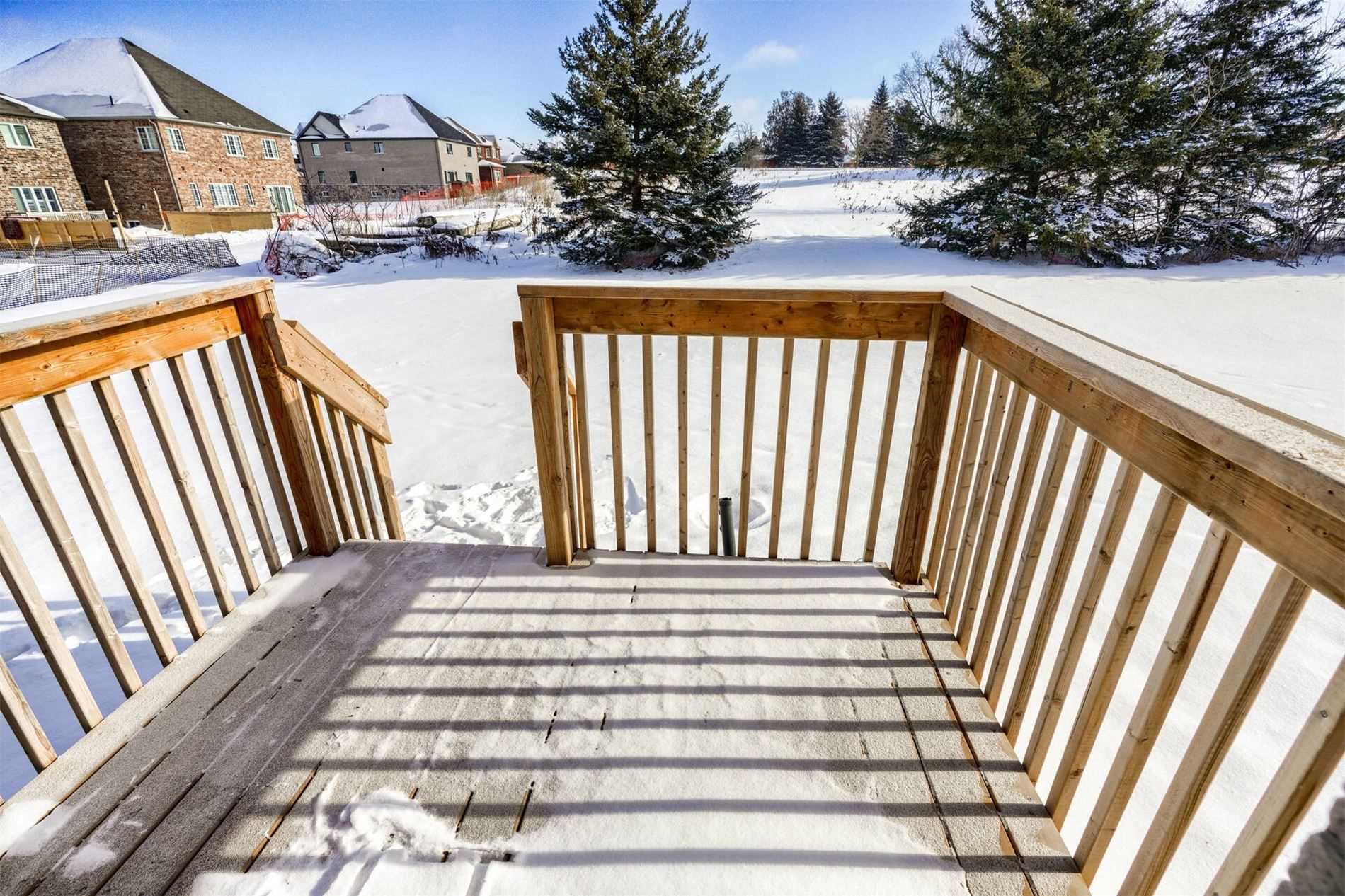 136 Noble Dr