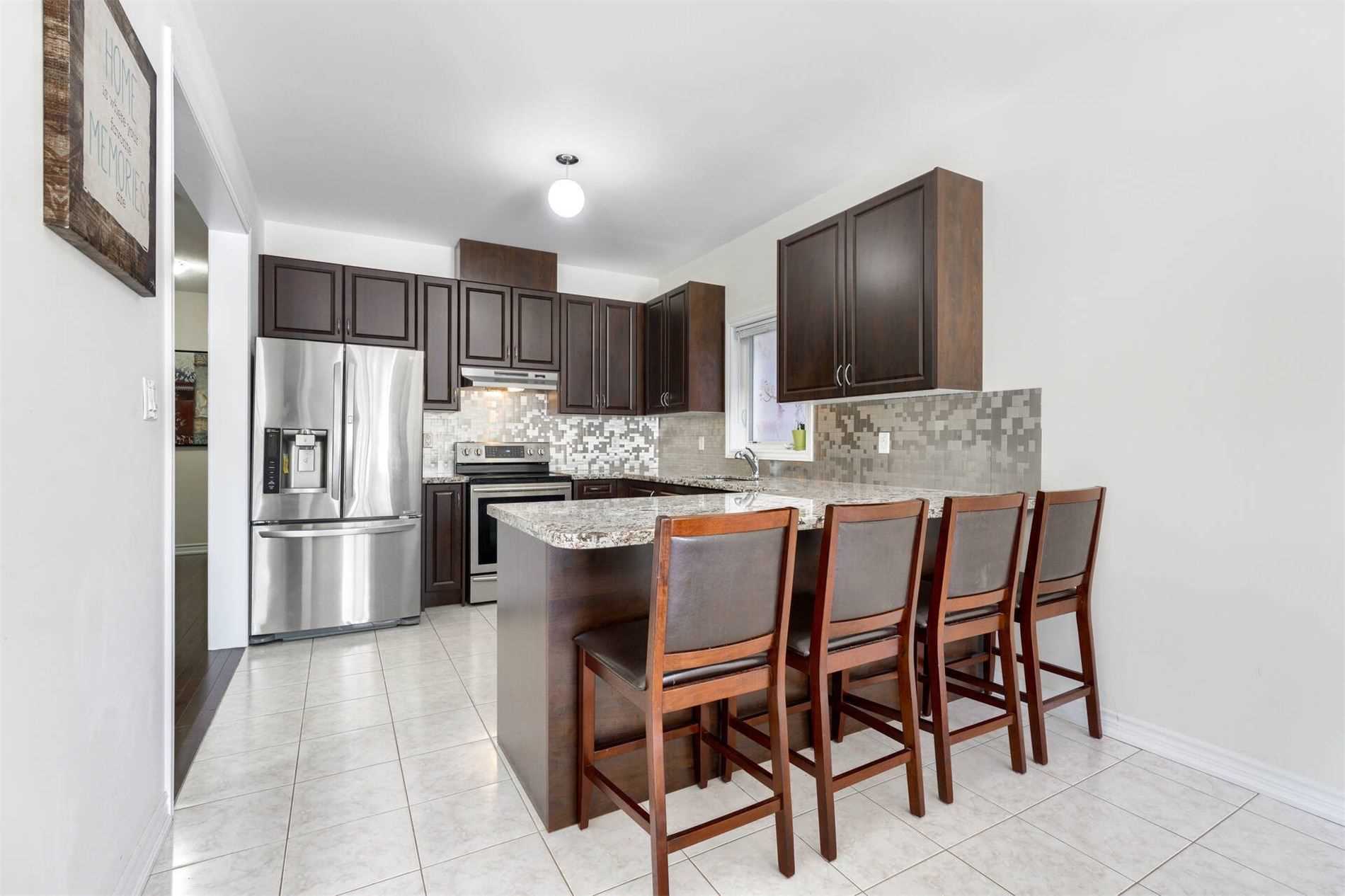 136 Noble Dr