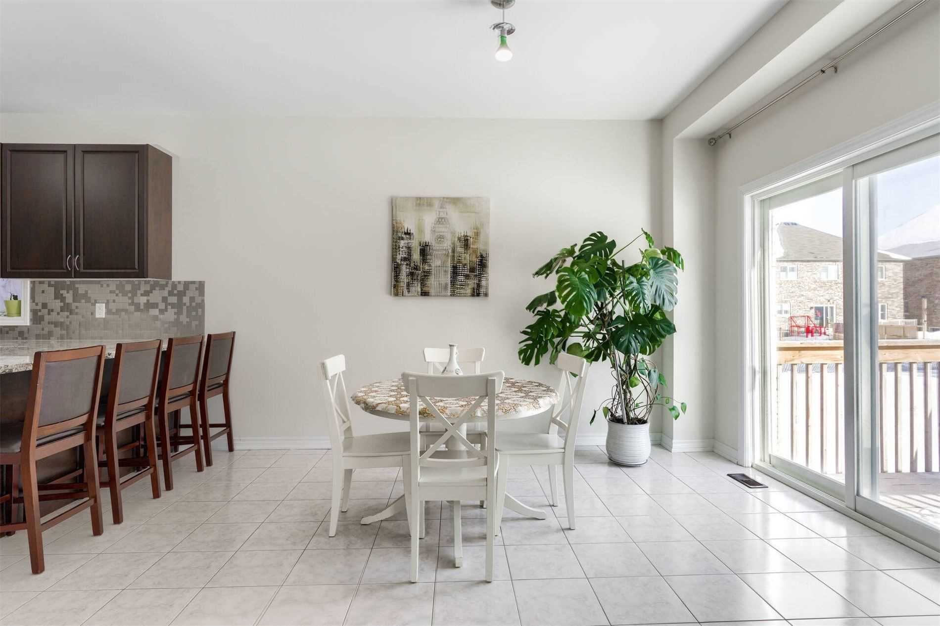 136 Noble Dr