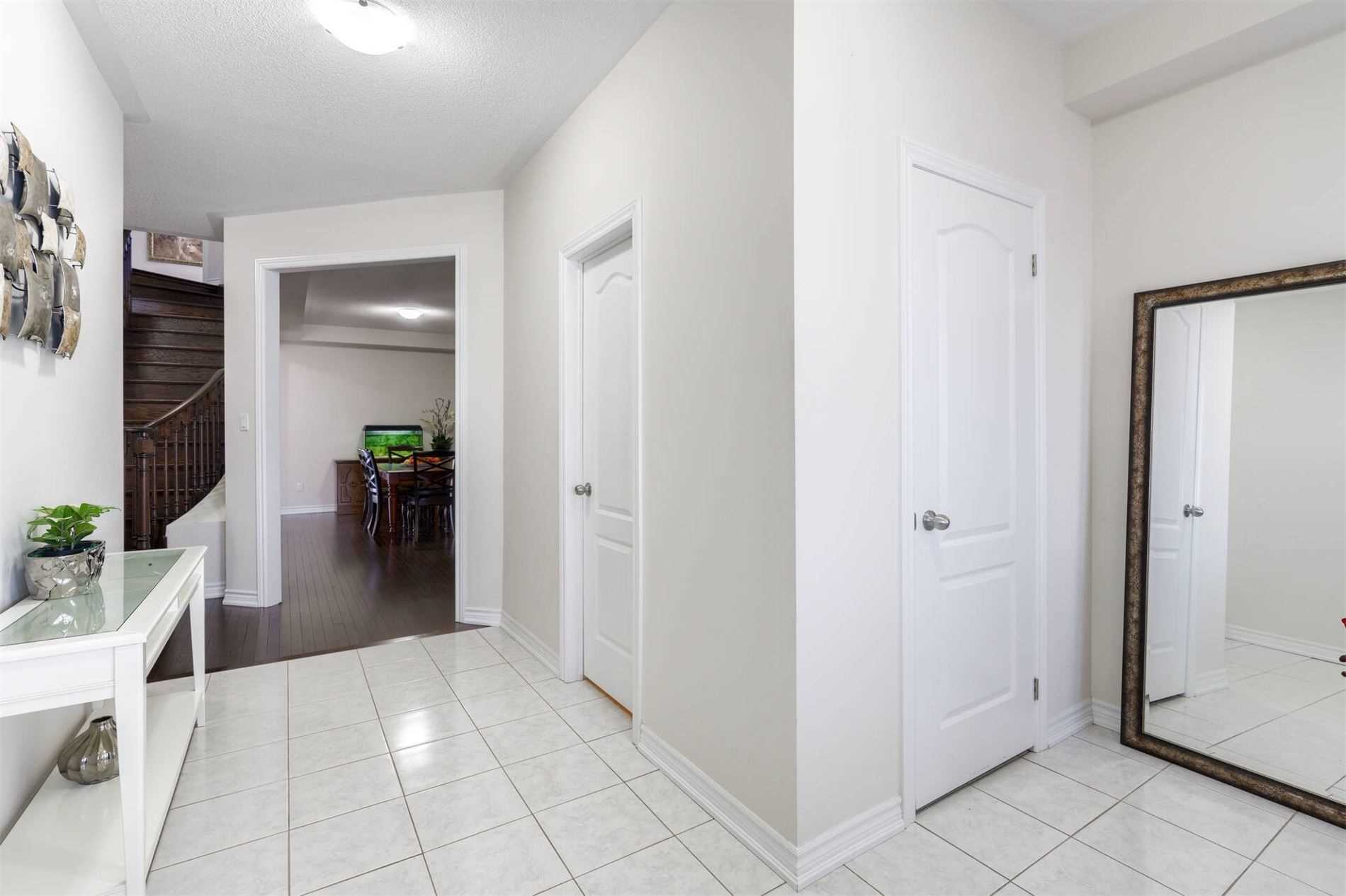 136 Noble Dr