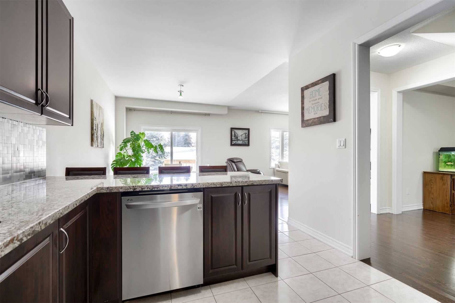136 Noble Dr
