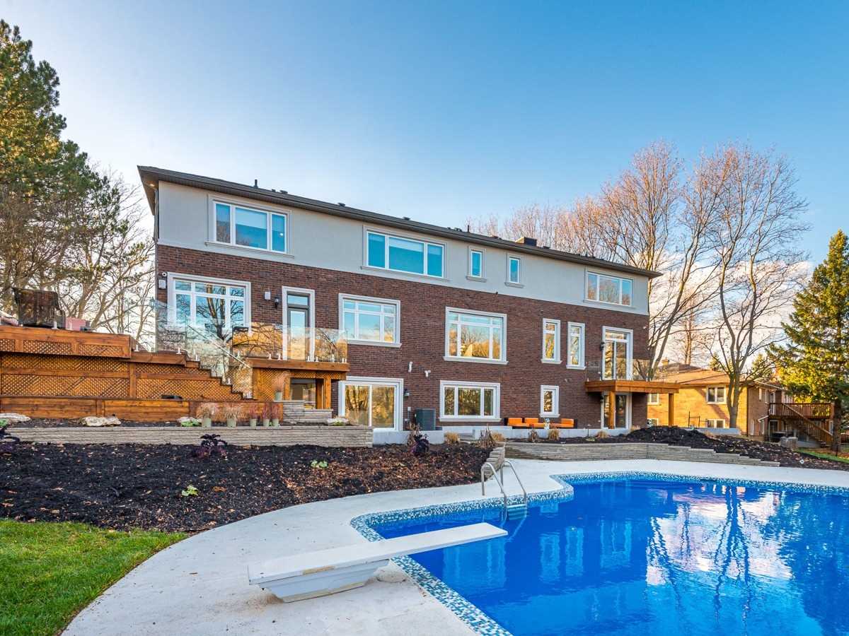 470 Warren Rd