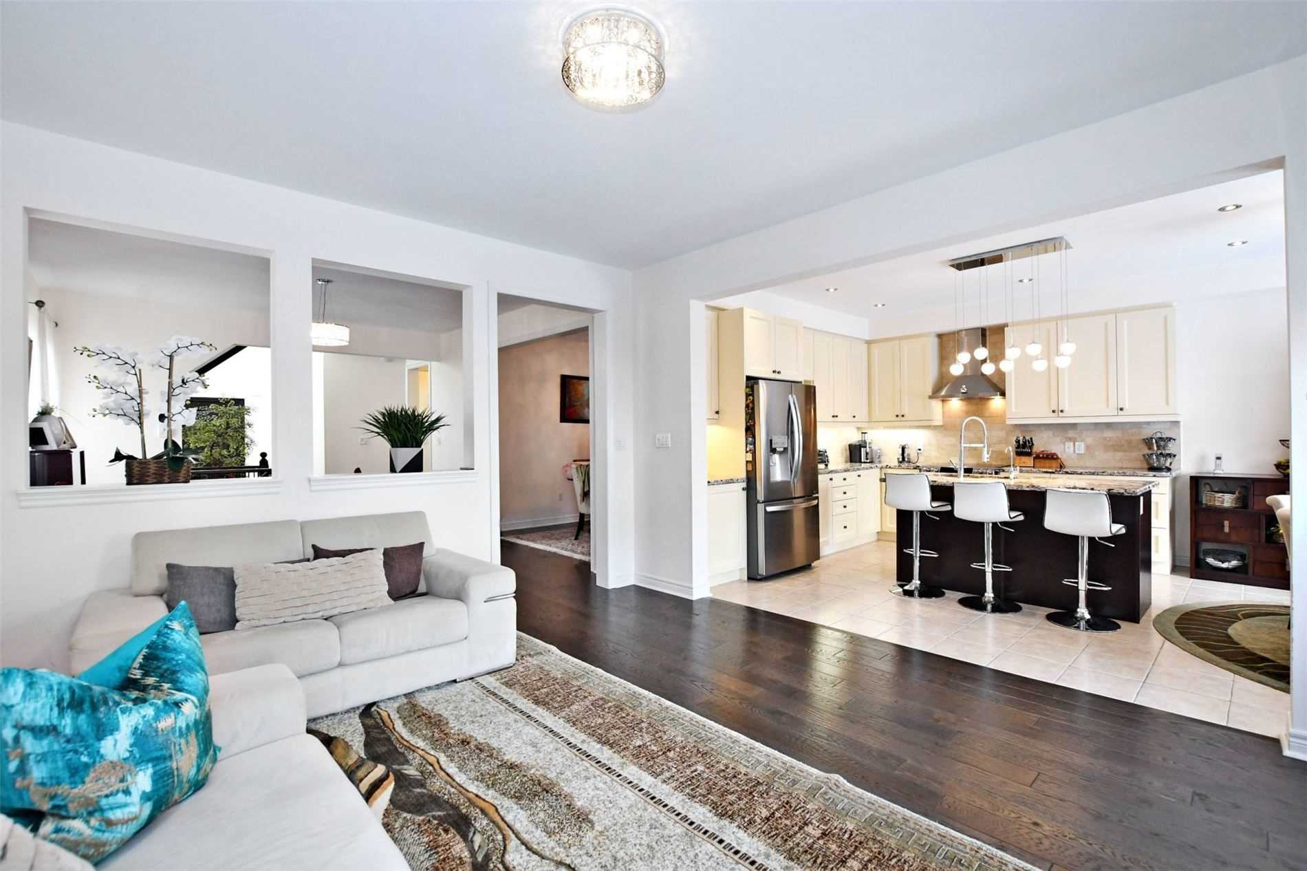 34 Brookview Dr