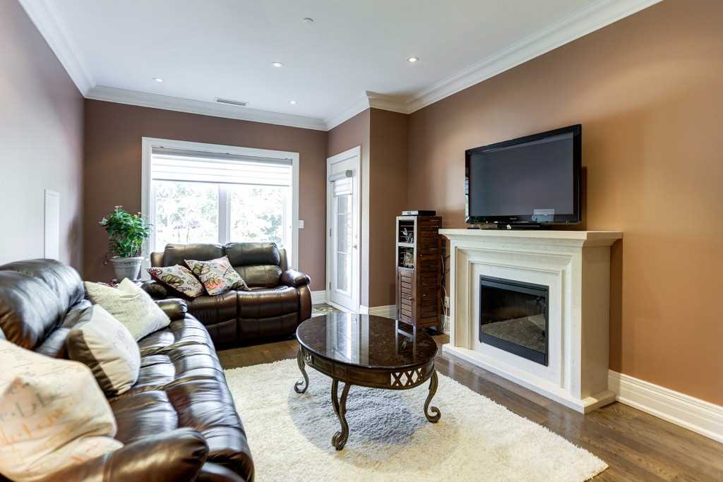 80 Burns Blvd, #235