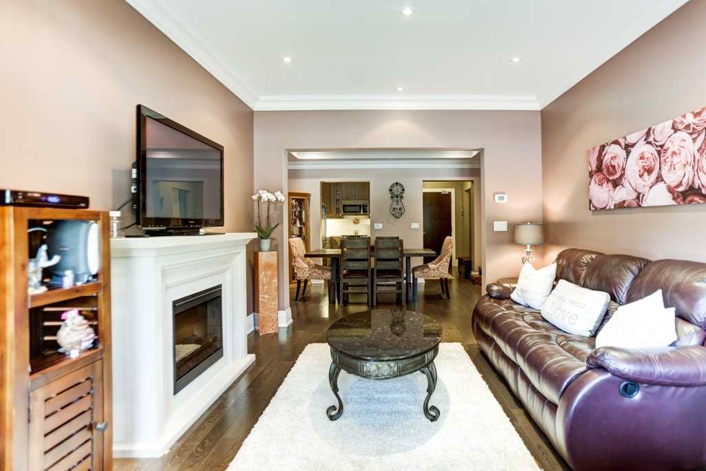 80 Burns Blvd, #235