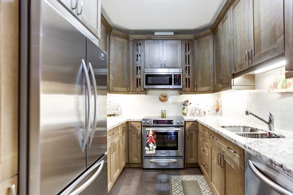 80 Burns Blvd, #235