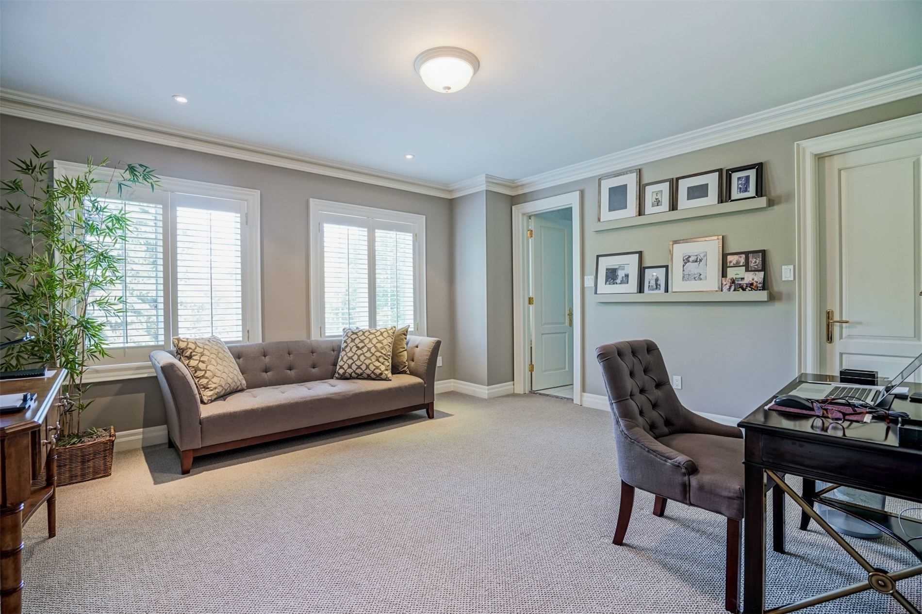 9 Bayview Forest Lane
