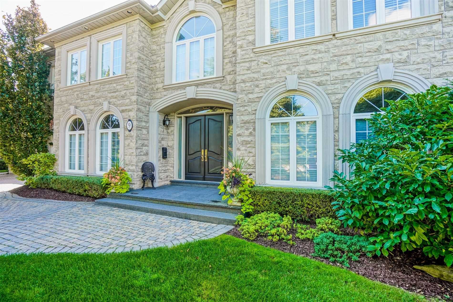 9 Bayview Forest Lane