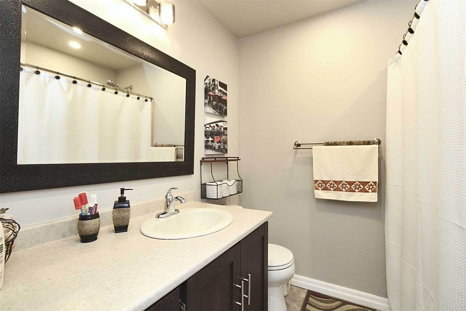 254 Andrew St