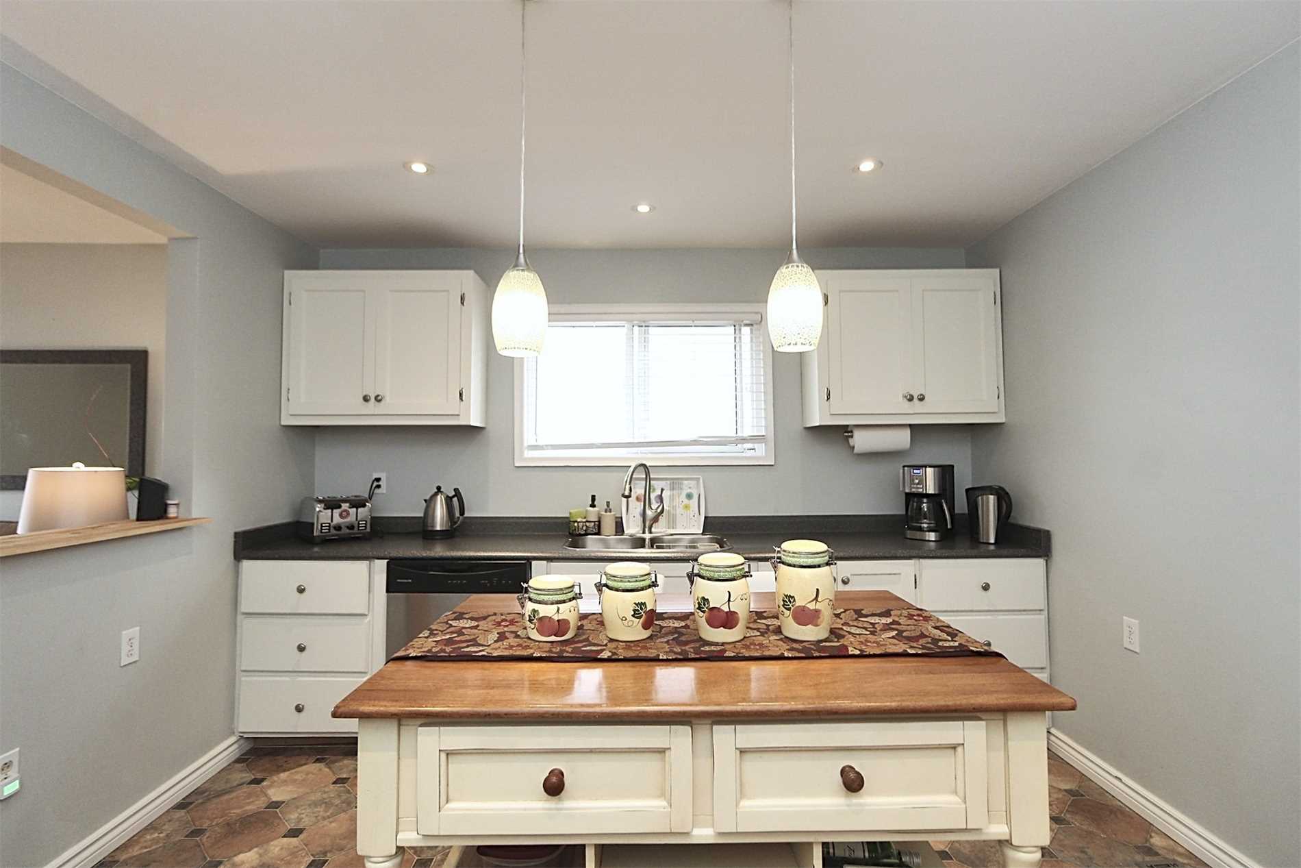 254 Andrew St