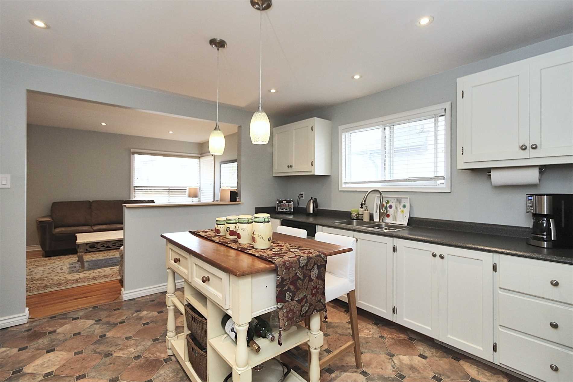 254 Andrew St