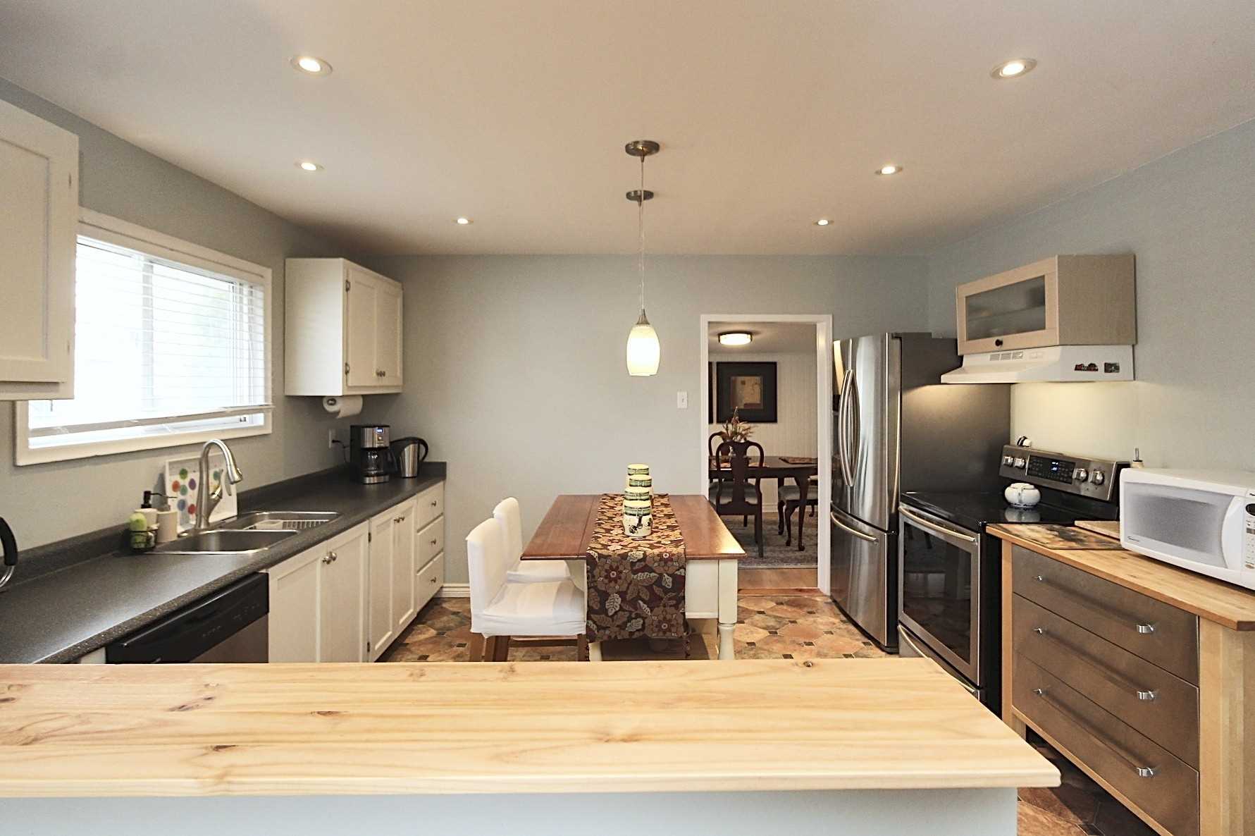 254 Andrew St