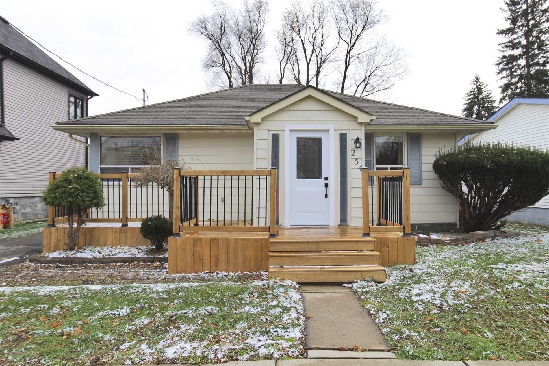 254 Andrew St