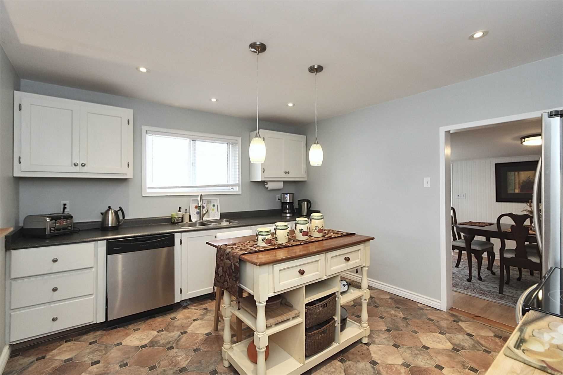 254 Andrew St