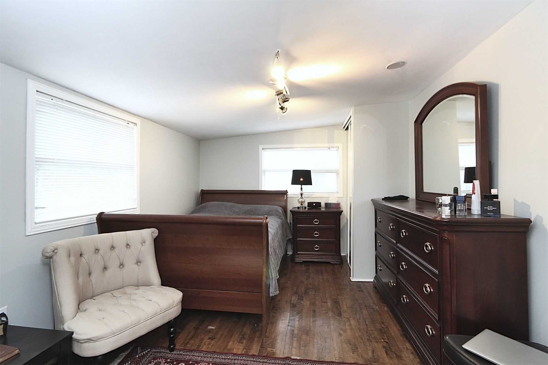 254 Andrew St