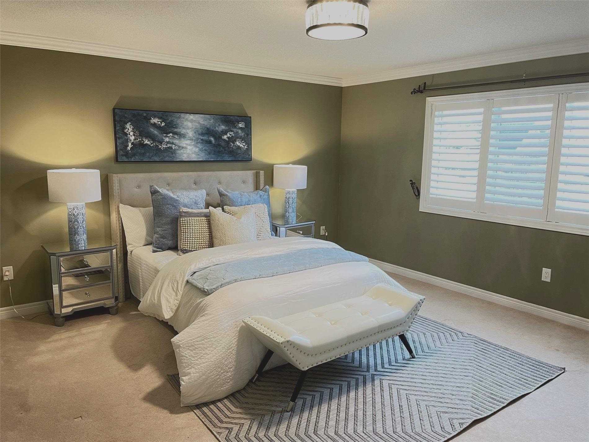 8 Candlewood Crt