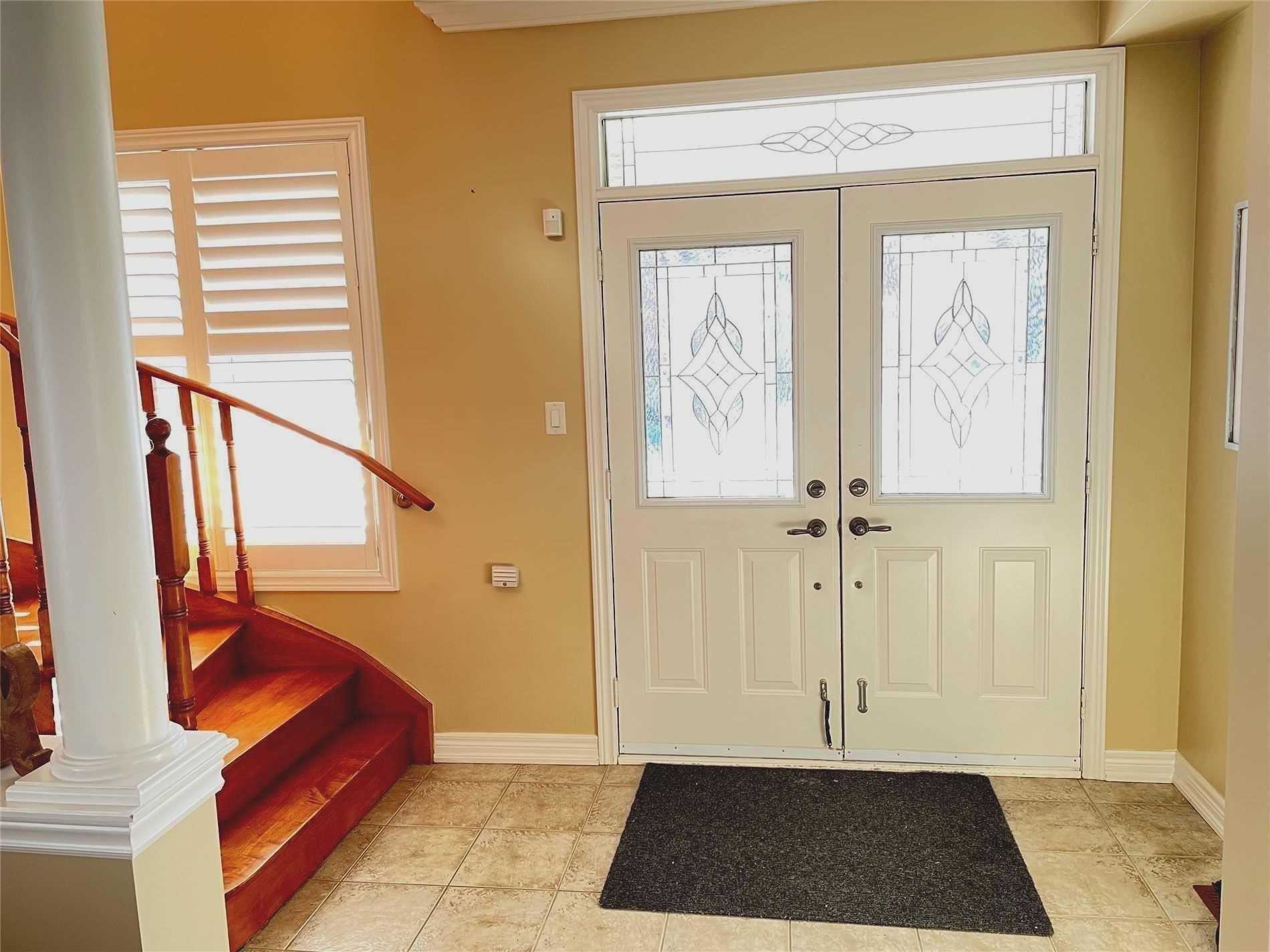 8 Candlewood Crt