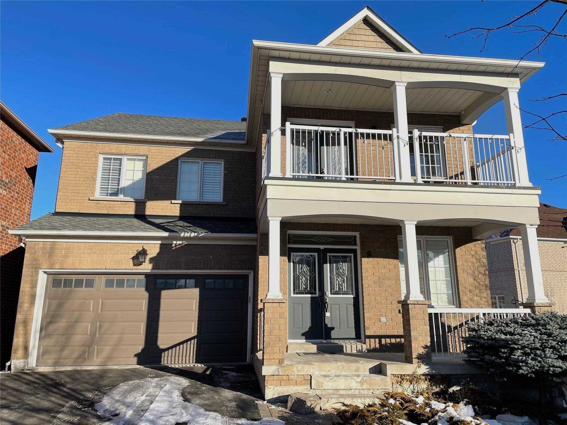 8 Candlewood Crt